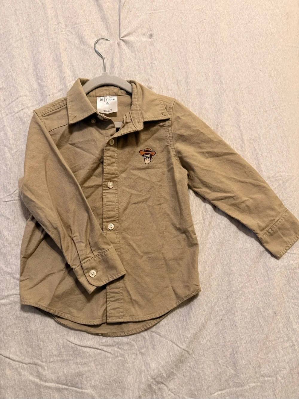 GAP x Pixar Kids Tan Long-Sleeve Button-Down Shirt with Embroidered Motif